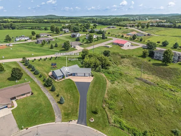 $589,000 | 1204 North Northstar, Hillsboro, WI 54634