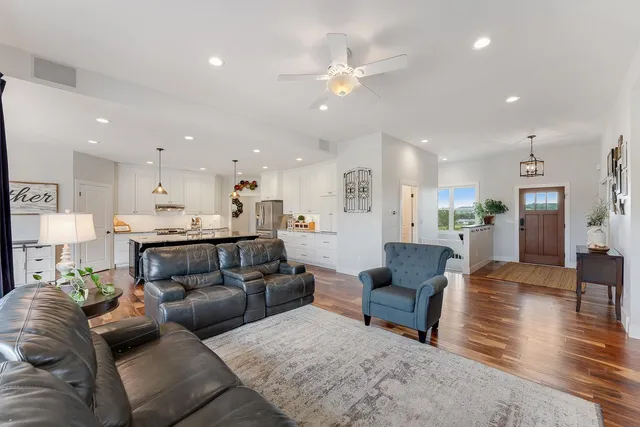 $589,000 | 1204 North Northstar, Hillsboro, WI 54634