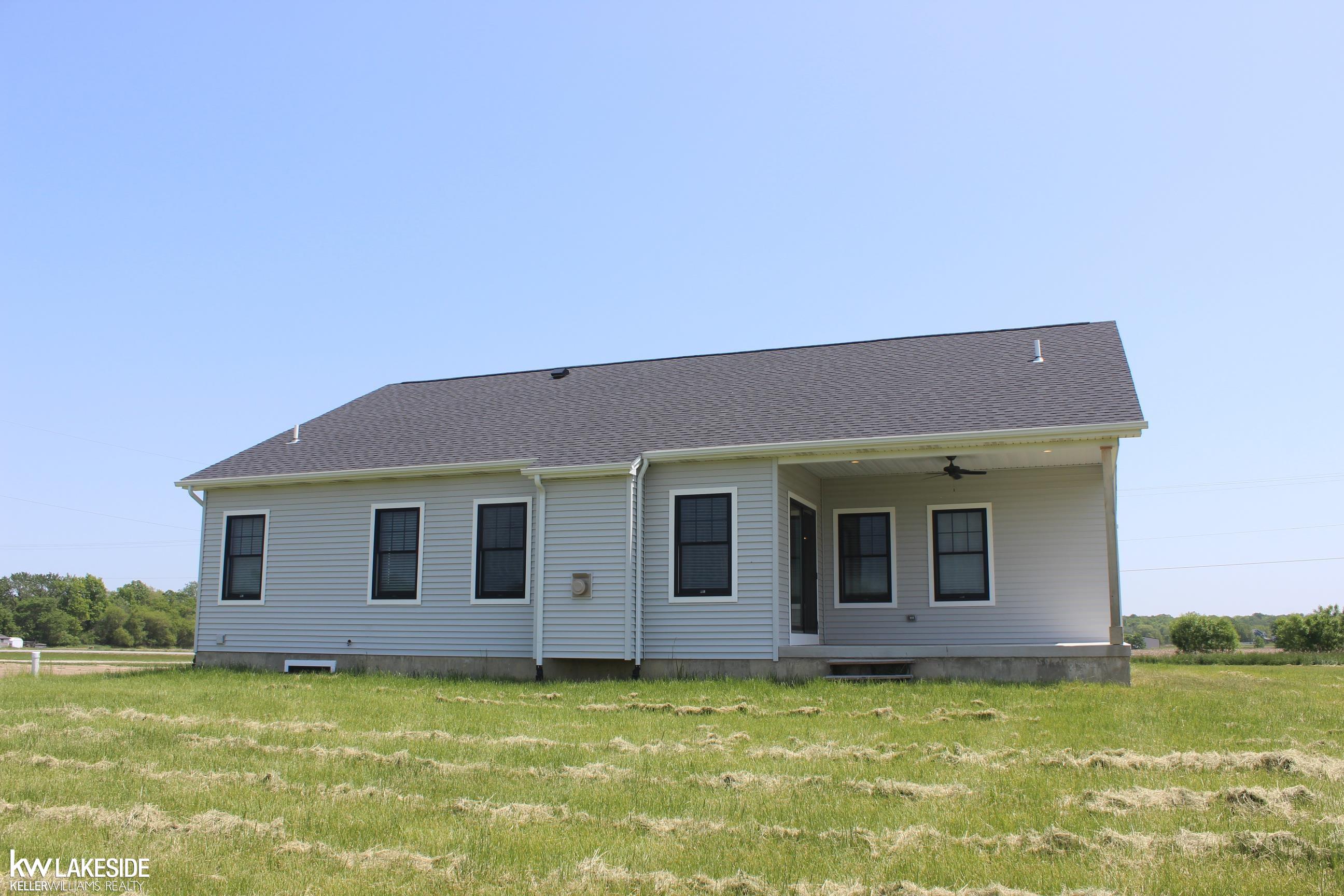 2197 Capac Road Allenton, MI 48002 - Photo 36 of 42 50121005-35.JPG