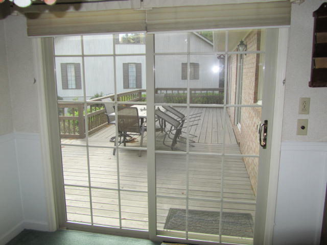 50 Hillcrest Road Pinehurst, NC 28374 - Photo 15 of 28 Family Room to Deck
