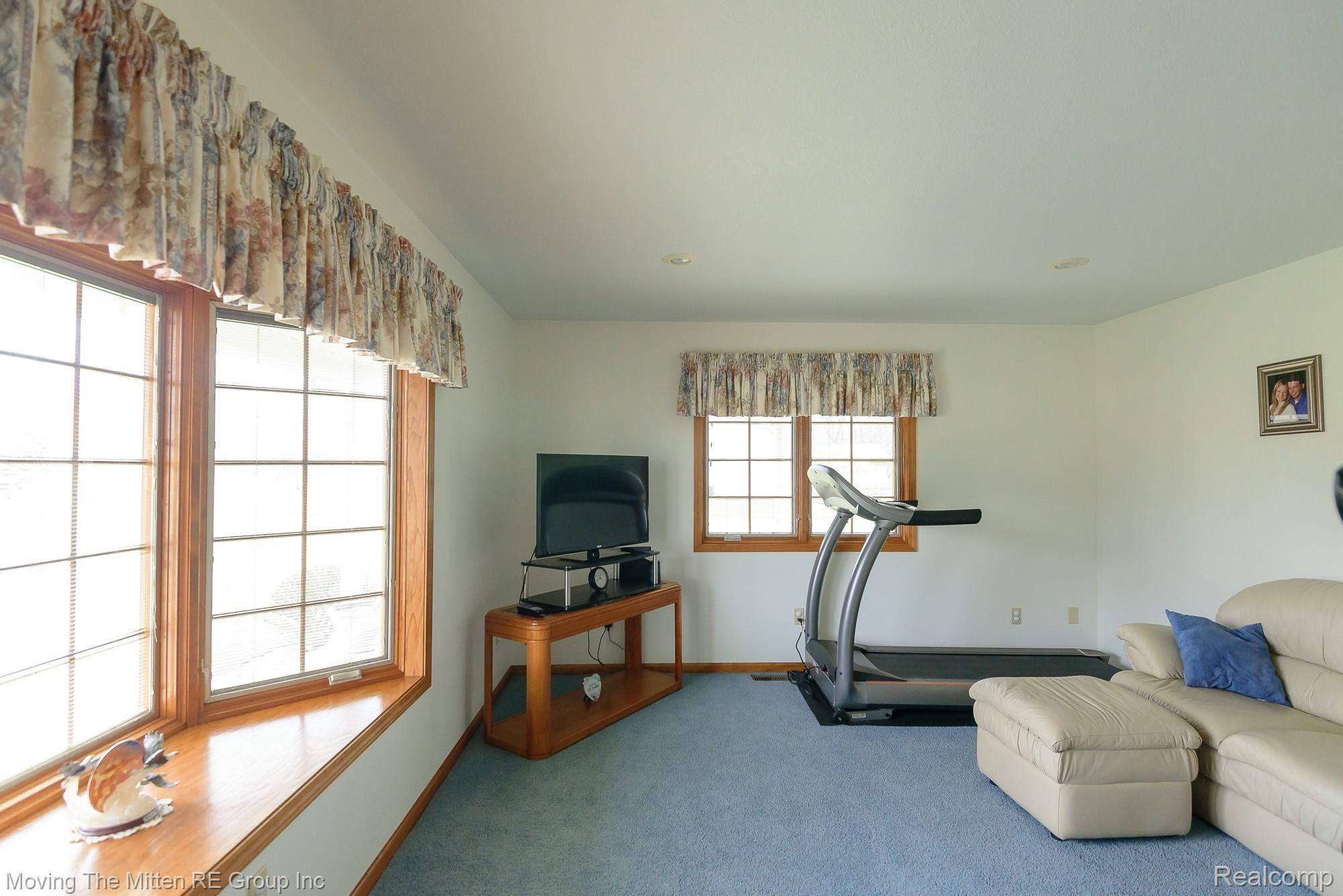11639 Stewart Road Dundee, MI 48131 - Photo 3 of 55 MTM_11639_stewart-20.jpg
