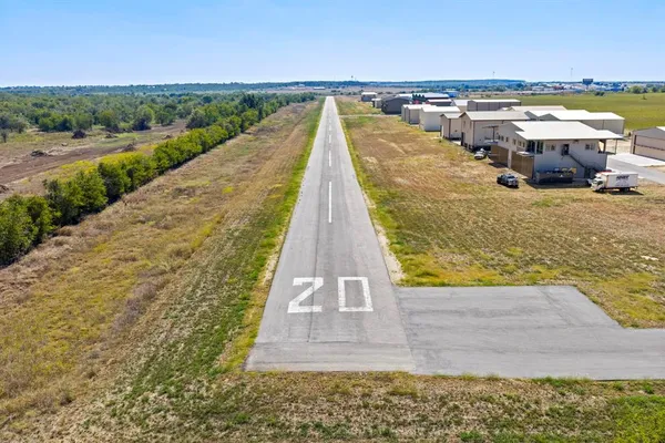 $650,000 | 15850 Salado Airport Road, Unit 73 & 74, Salado, TX 76571