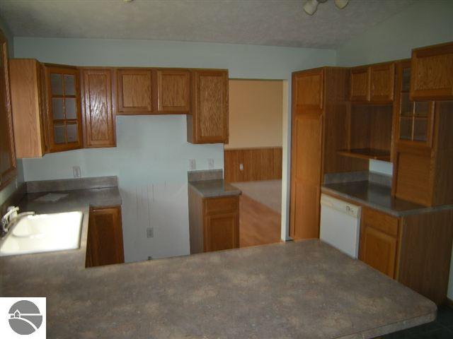 8299 Kingsley Road Kingsley, MI 49649 - Photo 9 of 22 1739212-8.JPG