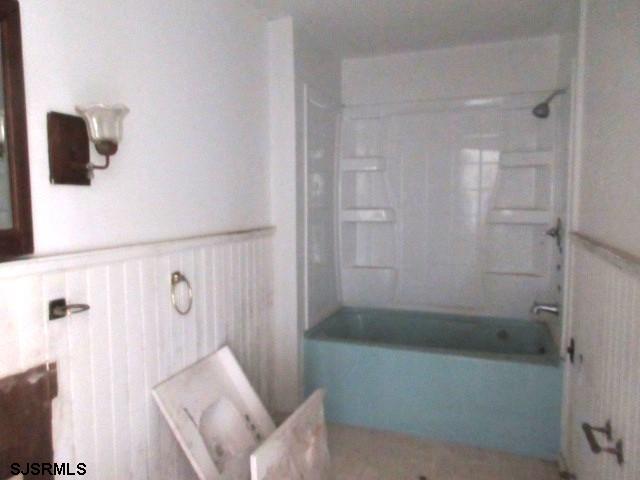 975 12th Street Hammonton, NJ 08037 - Photo 12 of 31 a bathroom with a shower