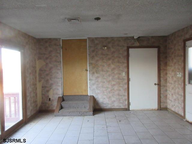 975 12th Street Hammonton, NJ 08037 - Photo 8 of 31 a view of an empty room