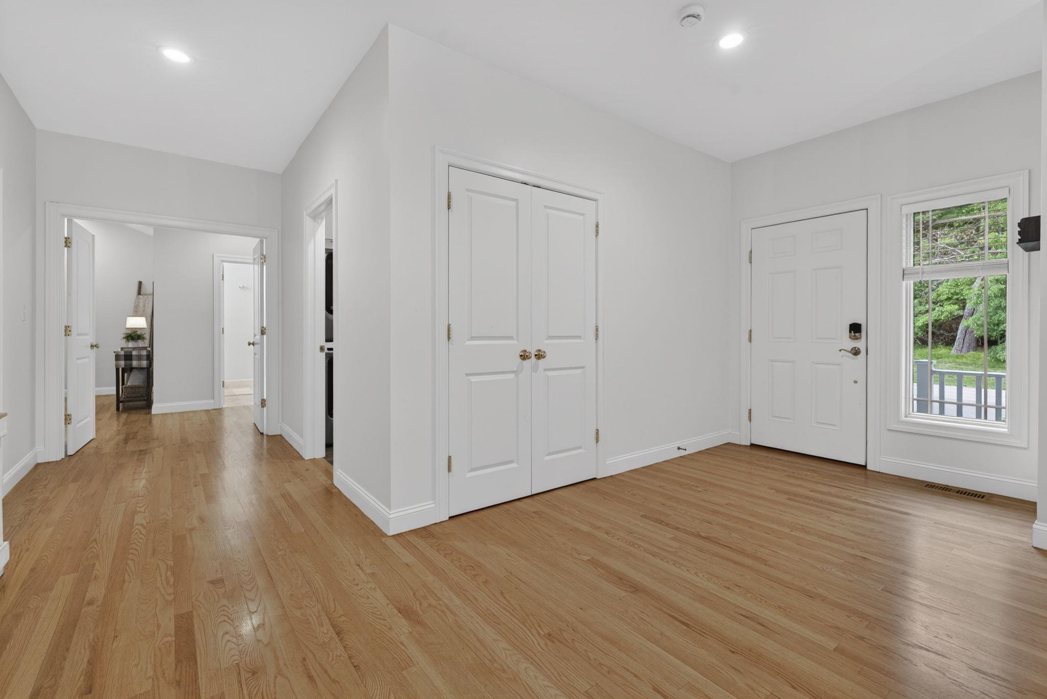 14 Mountain Village Road Windham, NH 03087 - Photo 6 of 54 Gallery Image 6