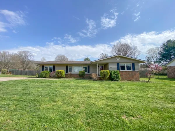 $159,900 | 1858 Stivers Road, Aberdeen, OH 45101