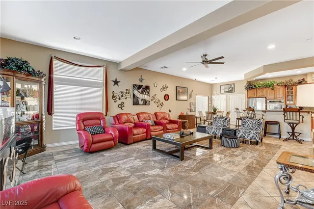 $725,000 | 6017 Cottontail Cove Street, Las Vegas, NV 89130