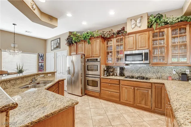 $725,000 | 6017 Cottontail Cove Street, Las Vegas, NV 89130