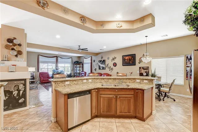 $725,000 | 6017 Cottontail Cove Street, Las Vegas, NV 89130