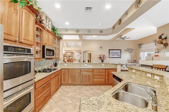 $725,000 | 6017 Cottontail Cove Street, Las Vegas, NV 89130