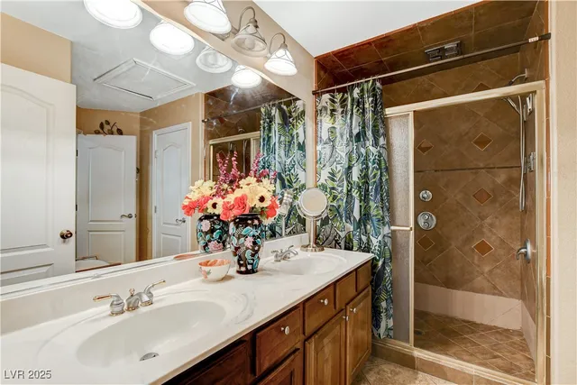 $725,000 | 6017 Cottontail Cove Street, Las Vegas, NV 89130