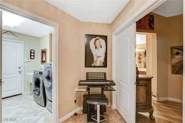 $725,000 | 6017 Cottontail Cove Street, Las Vegas, NV 89130