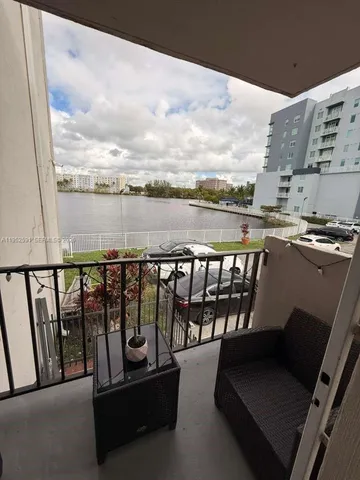 $265,000 | 5501 Northwest 7th Street, Unit E207, Miami, FL 33126