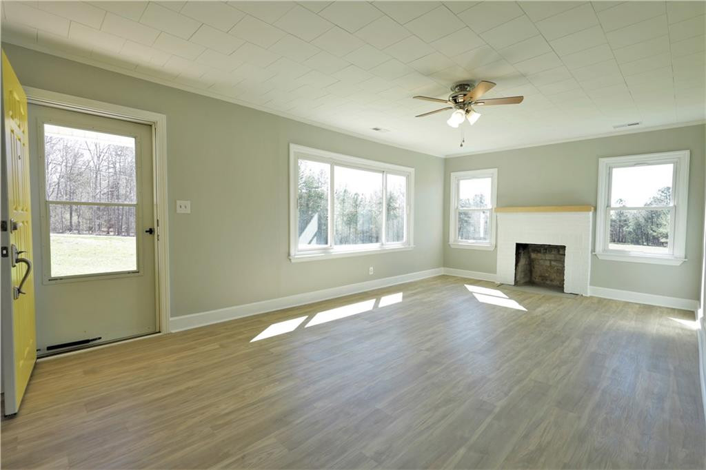 4239 Mebane Oaks Road Mebane, NC 27302 - Photo 4 of 18 Gallery Image 4