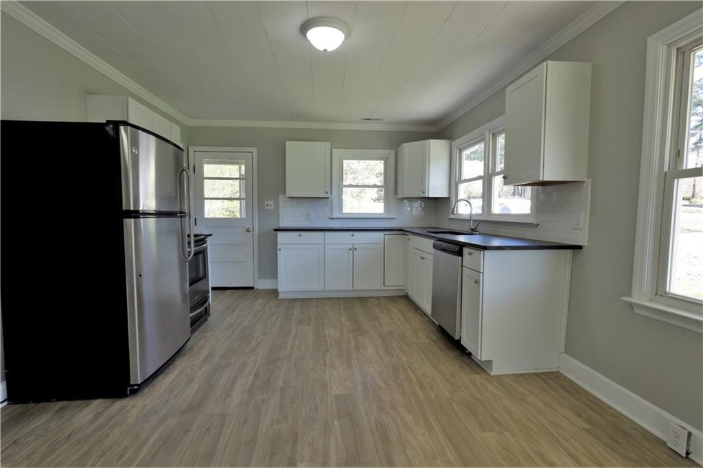 4239 Mebane Oaks Road Mebane, NC 27302 - Photo 6 of 18 Gallery Image 6