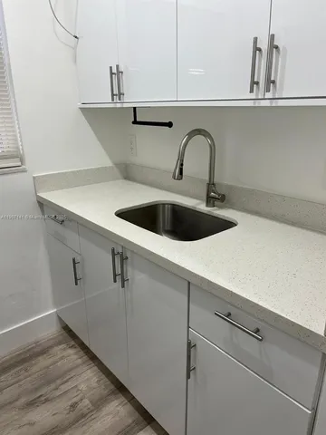 $2,000 | 1719 Northwest 1st Street, Unit 1, Miami, FL 33125