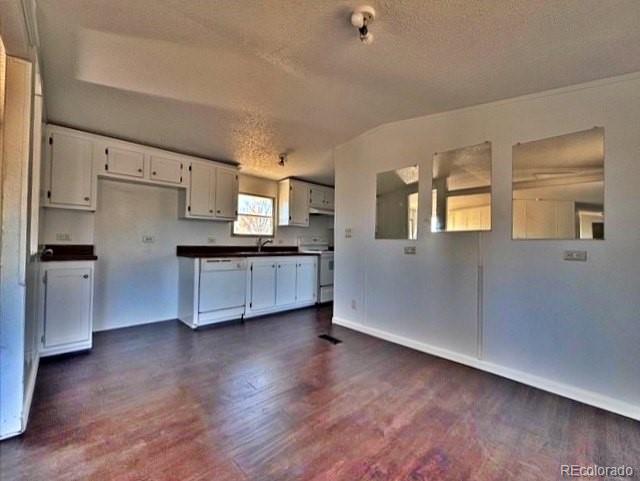 1211 Reed Lane La Junta, CO 81050 - Photo 8 of 18