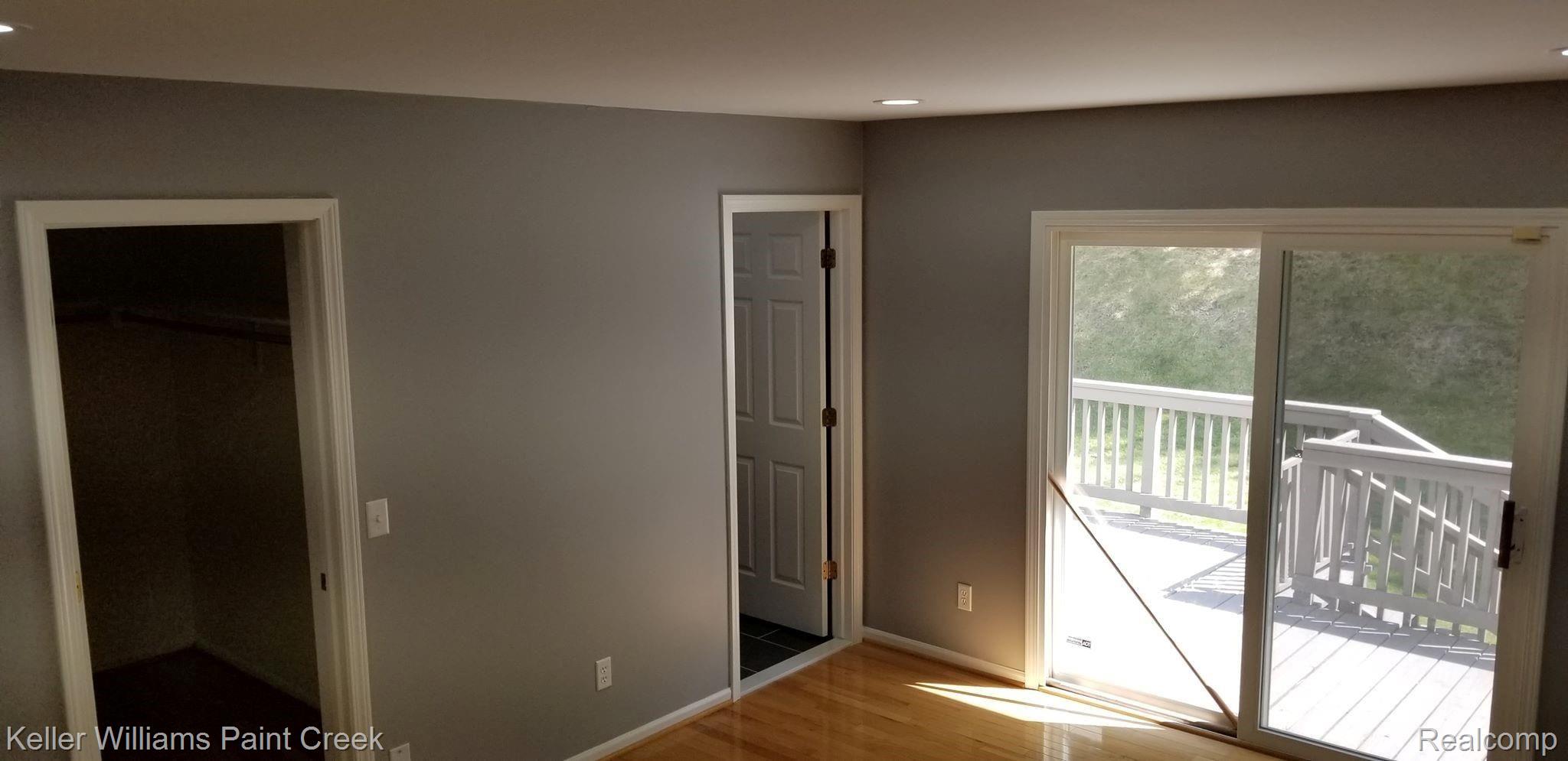 102 Eagle Ridge Road Lake Orion, MI 48360 - Photo 6 of 24 Master.jpg