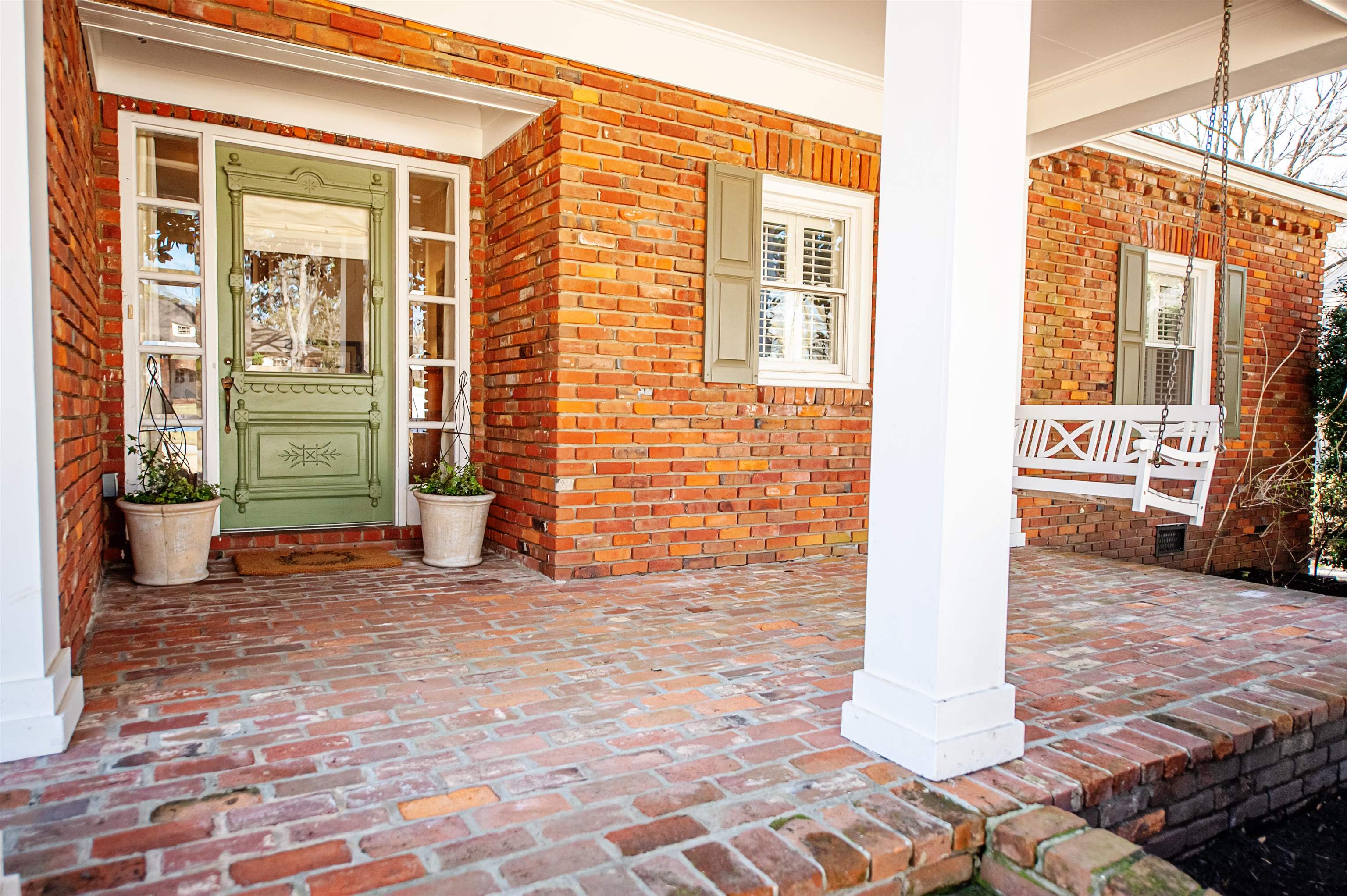 5431 South Angela Road Memphis, TN 38120 - Photo 2 of 25 a view of a entryway door of the house