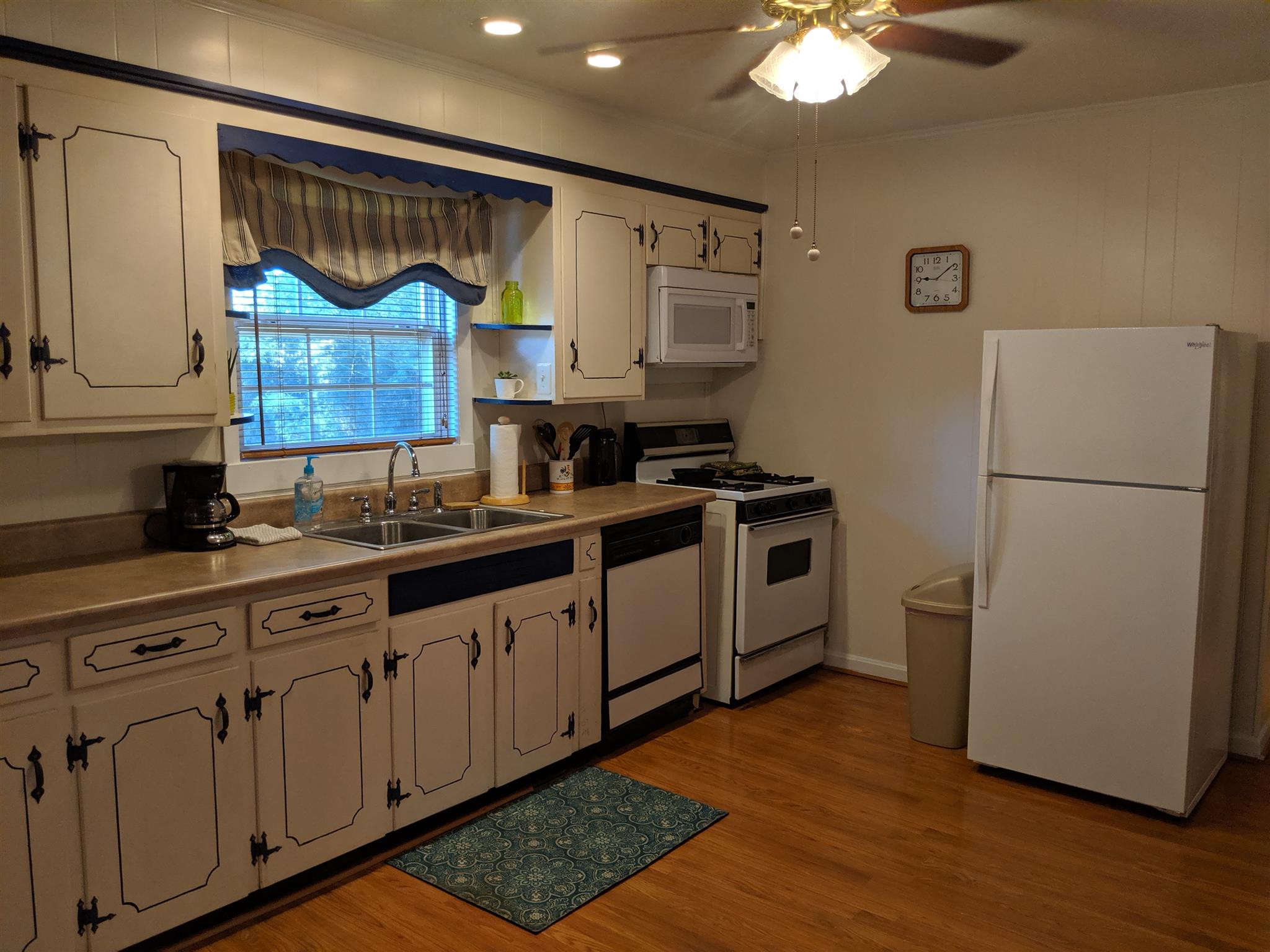 136 River Road Morrison, TN 37357 - Photo 10 of 24 Very nice kitchen. Gas stove, dishwasher, and microwave. Refrigerator is negotiable.