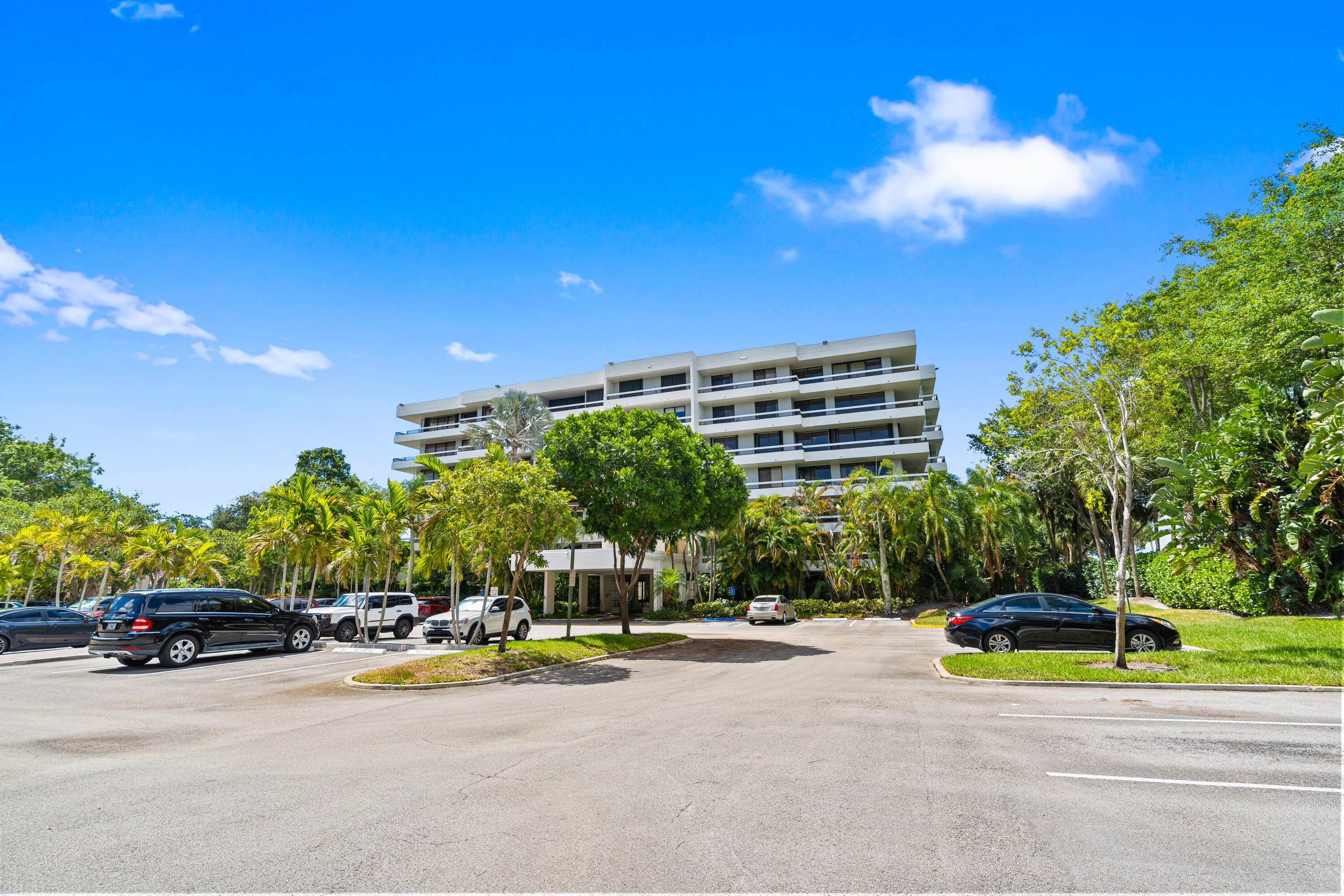 23200 Camino Del Mar, Unit 603 Boca Raton, FL 33433 - Photo 2 of 43 a view of a street with cars
