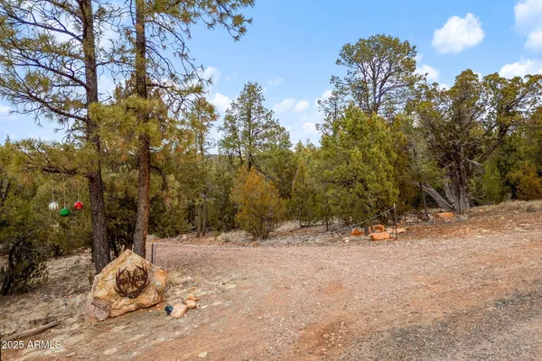 $439,000 | 2854 Thunderbird Way, Overgaard, AZ 85933