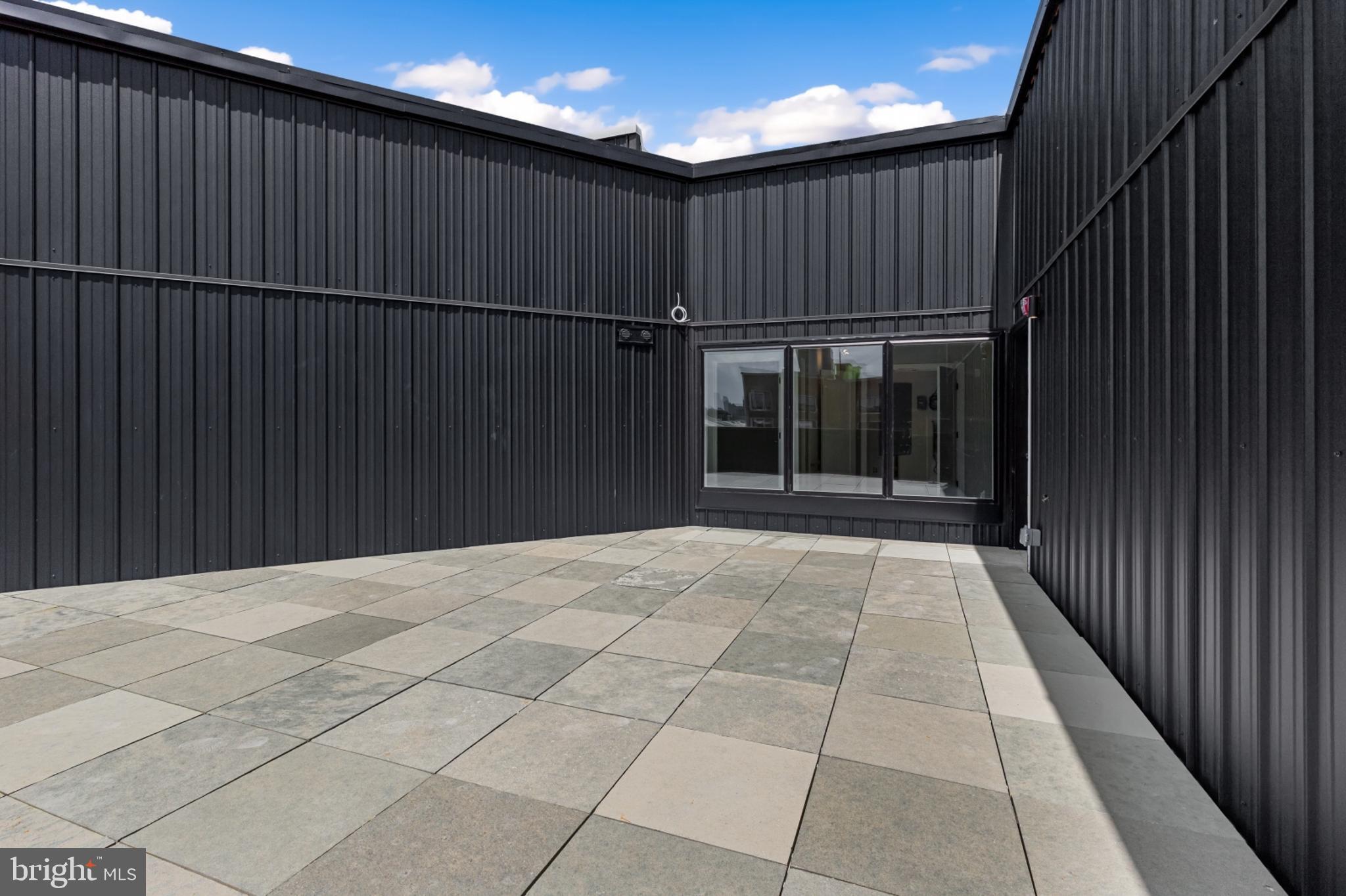 1924 North Front Street, Unit 401 Philadelphia, PA 19122 - Photo 21 of 30 a view of a entryway