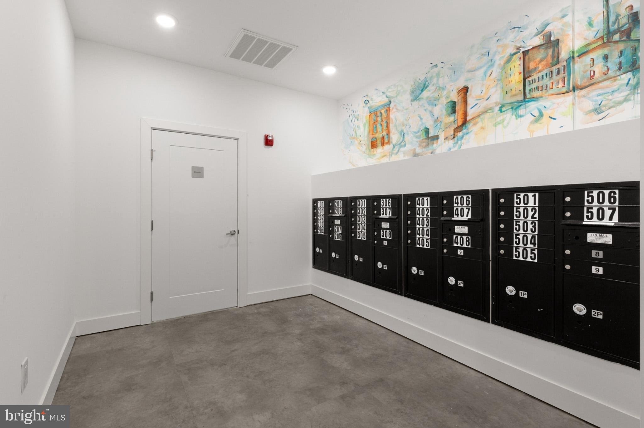 1924 North Front Street, Unit 401 Philadelphia, PA 19122 - Photo 25 of 30 a view of a hallway