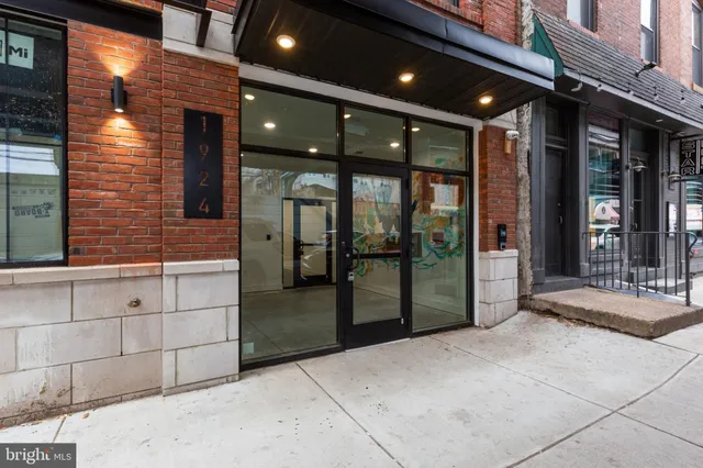 $1,225 | 1924 North Front Street, Unit 401, Philadelphia, PA 19122