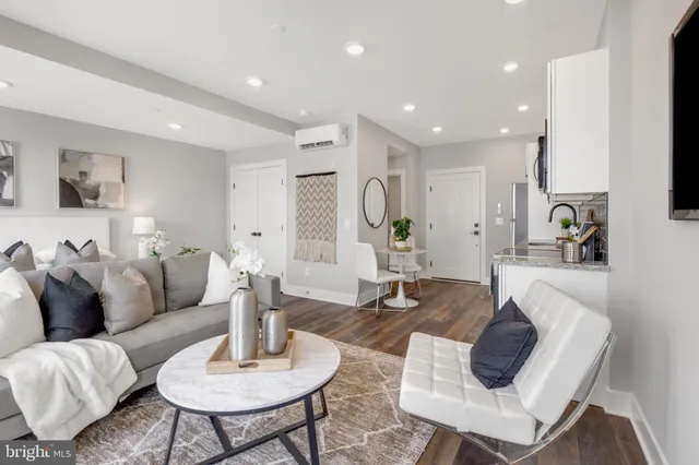 $1,225 | 1924 North Front Street, Unit 401, Philadelphia, PA 19122