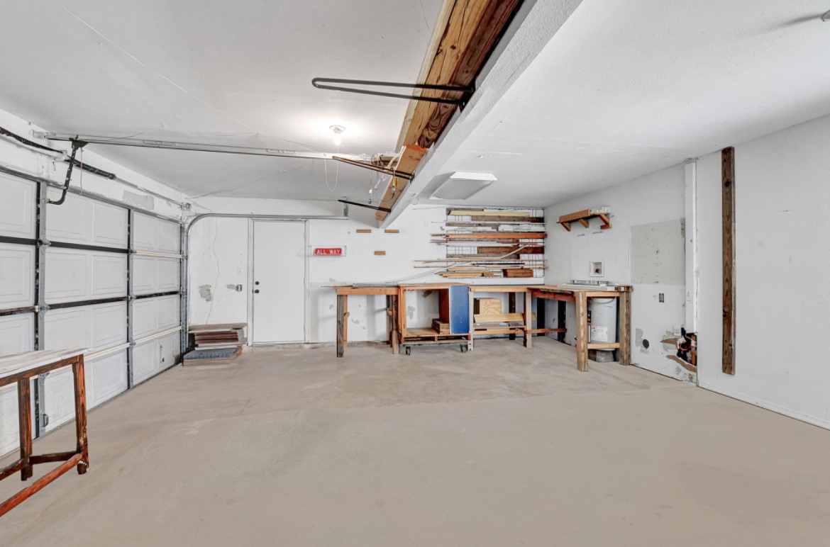 3403 Dryburgh Court Huffman, TX 77336 - Photo 15 of 18 a view of a garage