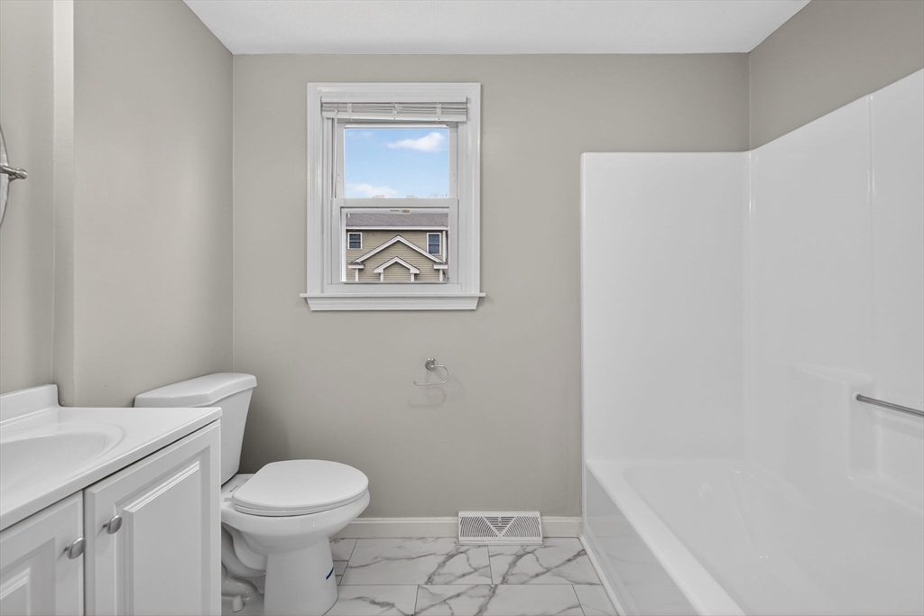 14 Cedarwood Road Billerica, MA 01821 - Photo 18 of 41