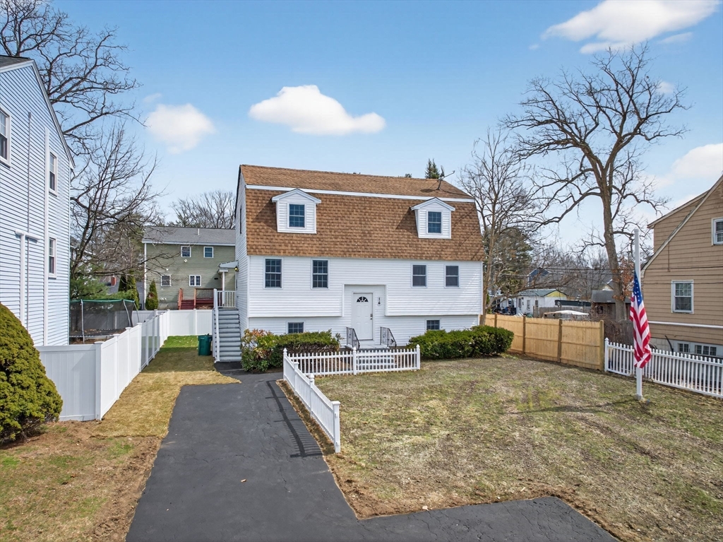 14 Cedarwood Road Billerica, MA 01821 - Photo 2 of 41