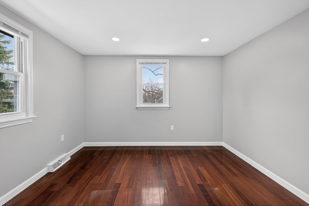 14 Cedarwood Road Billerica, MA 01821 - Photo 24 of 41