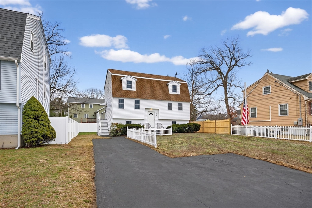 14 Cedarwood Road Billerica, MA 01821 - Photo 37 of 41