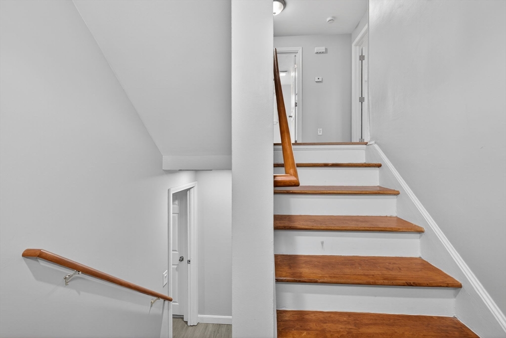 14 Cedarwood Road Billerica, MA 01821 - Photo 4 of 41