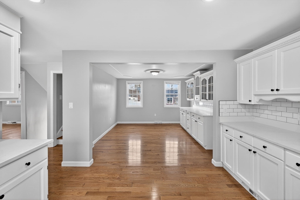 14 Cedarwood Road Billerica, MA 01821 - Photo 10 of 41