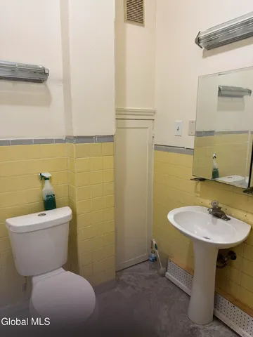 $1,500 | 305 2nd Street, Unit 2, Albany, NY 12206