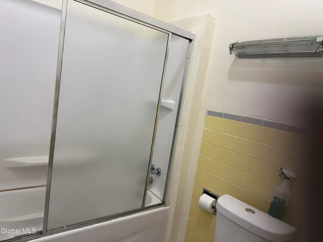 $1,500 | 305 2nd Street, Unit 2, Albany, NY 12206