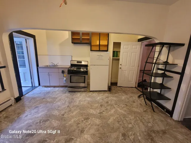 $1,500 | 305 2nd Street, Unit 2, Albany, NY 12206