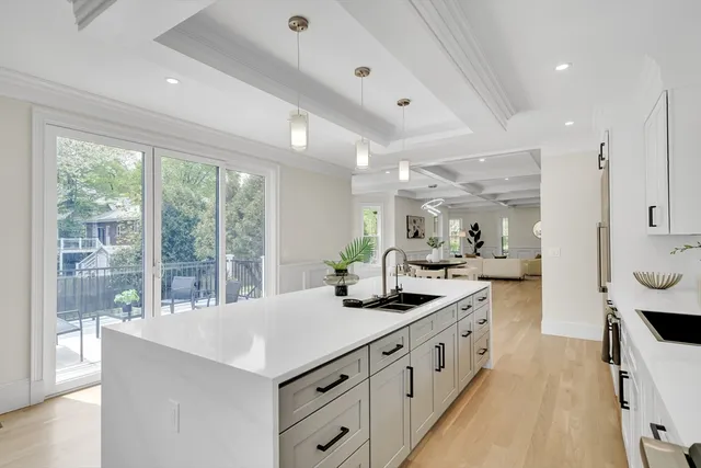 $12,500 | 686 Centre Street, Newton, MA 02458