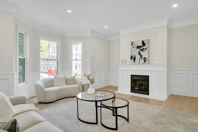 $12,500 | 686 Centre Street, Newton, MA 02458