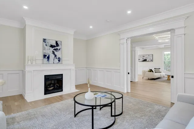 $12,500 | 686 Centre Street, Newton, MA 02458