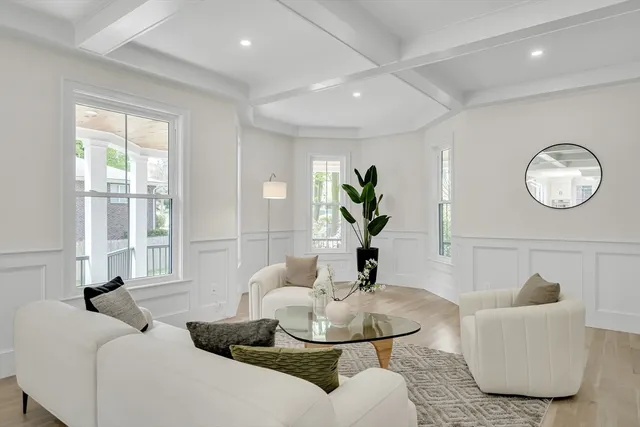 $12,500 | 686 Centre Street, Newton, MA 02458