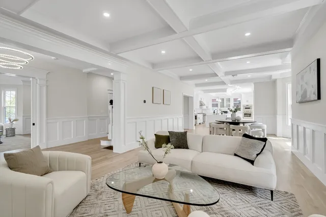 $12,500 | 686 Centre Street, Newton, MA 02458