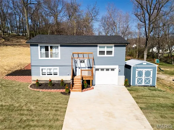 $419,900 | 902 Forest Avenue, Valley Park, MO 63088