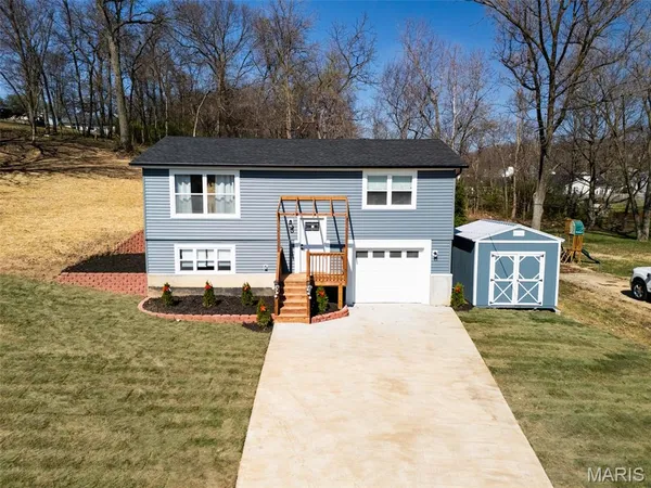 $419,900 | 902 Forest Avenue, Valley Park, MO 63088