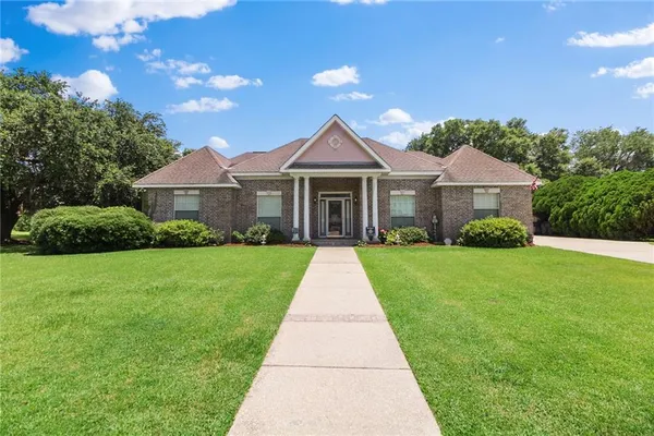 $399,000 | 135 Maud Olive Drive, Belle Chasse, LA 70037