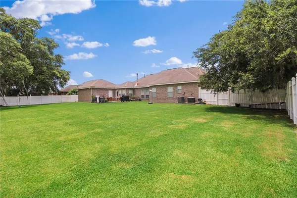 $399,000 | 135 Maud Olive Drive, Belle Chasse, LA 70037